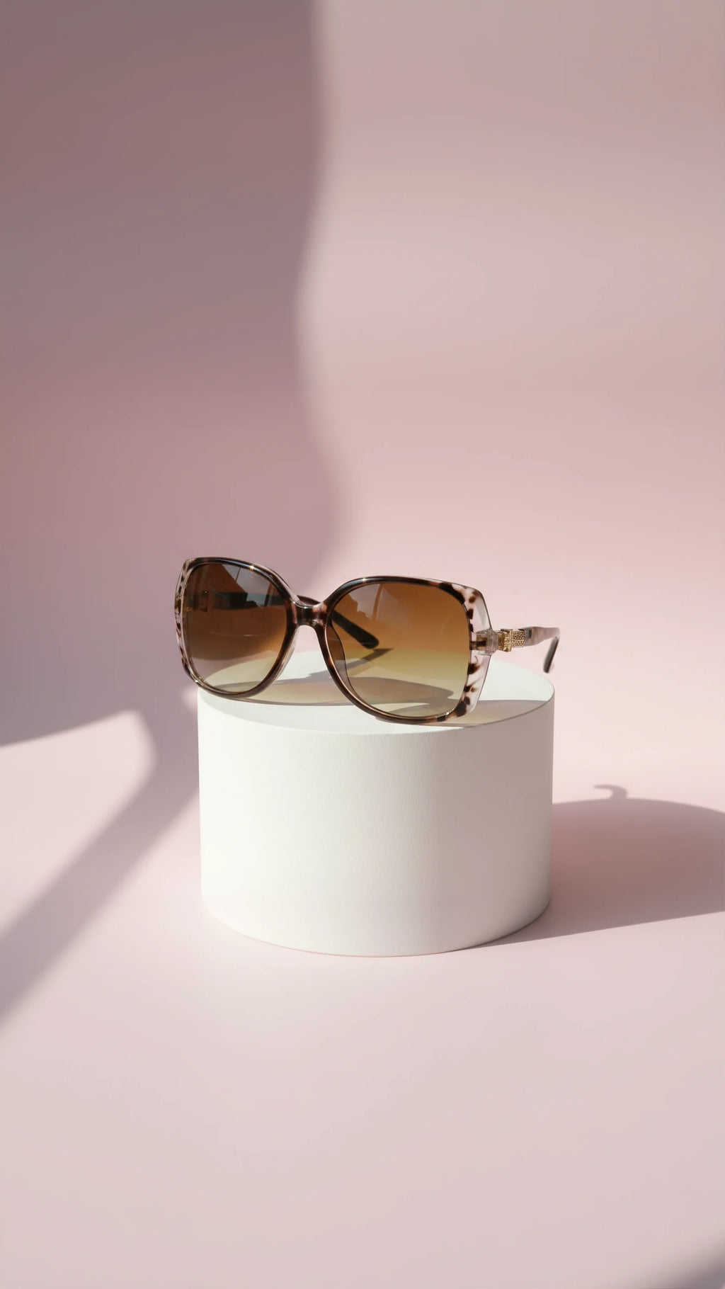 Gold Tortoiseshell UV 400 Sunglasses Box of 12