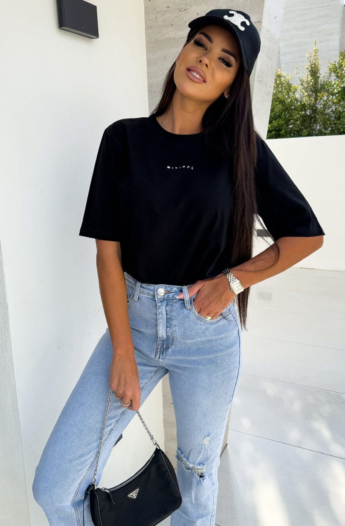 'MINIMAL' GRAPHIC PRINT OVERSIZED T-SHIRT-BLACK