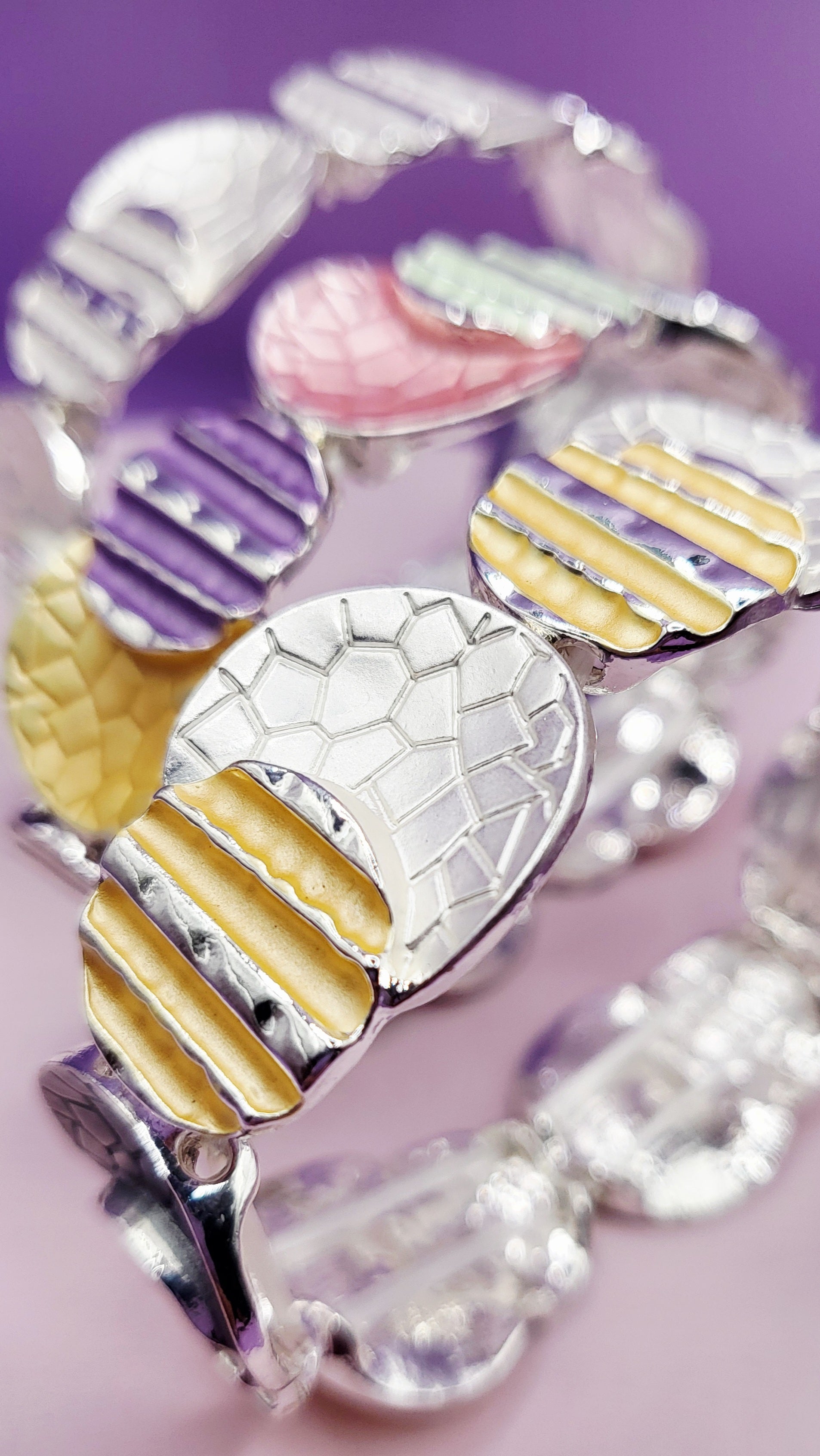 Abstract Circle Bracelet